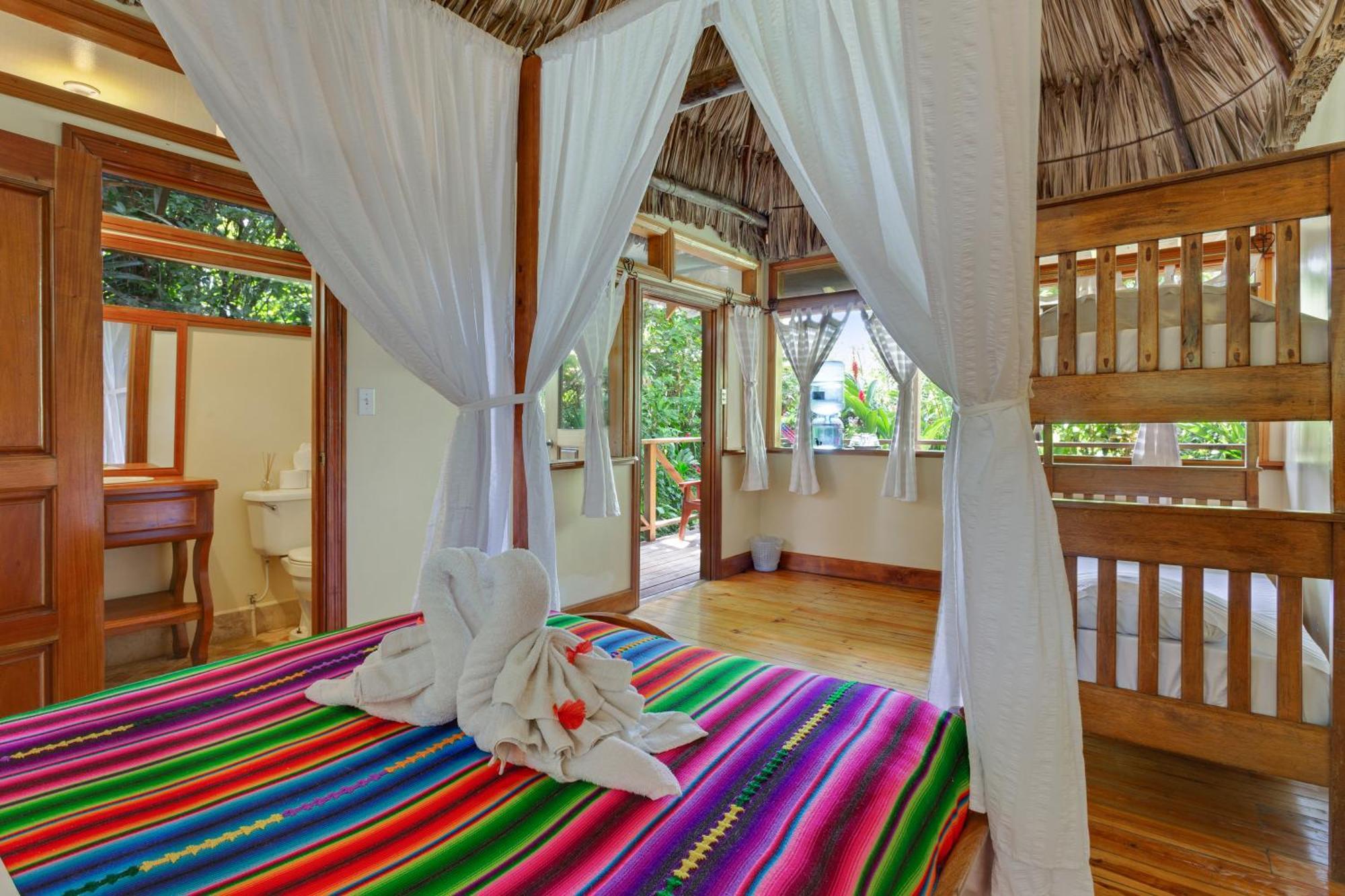 Ian Anderson Caves Branch Jungle Lodge Belmopan Exterior foto